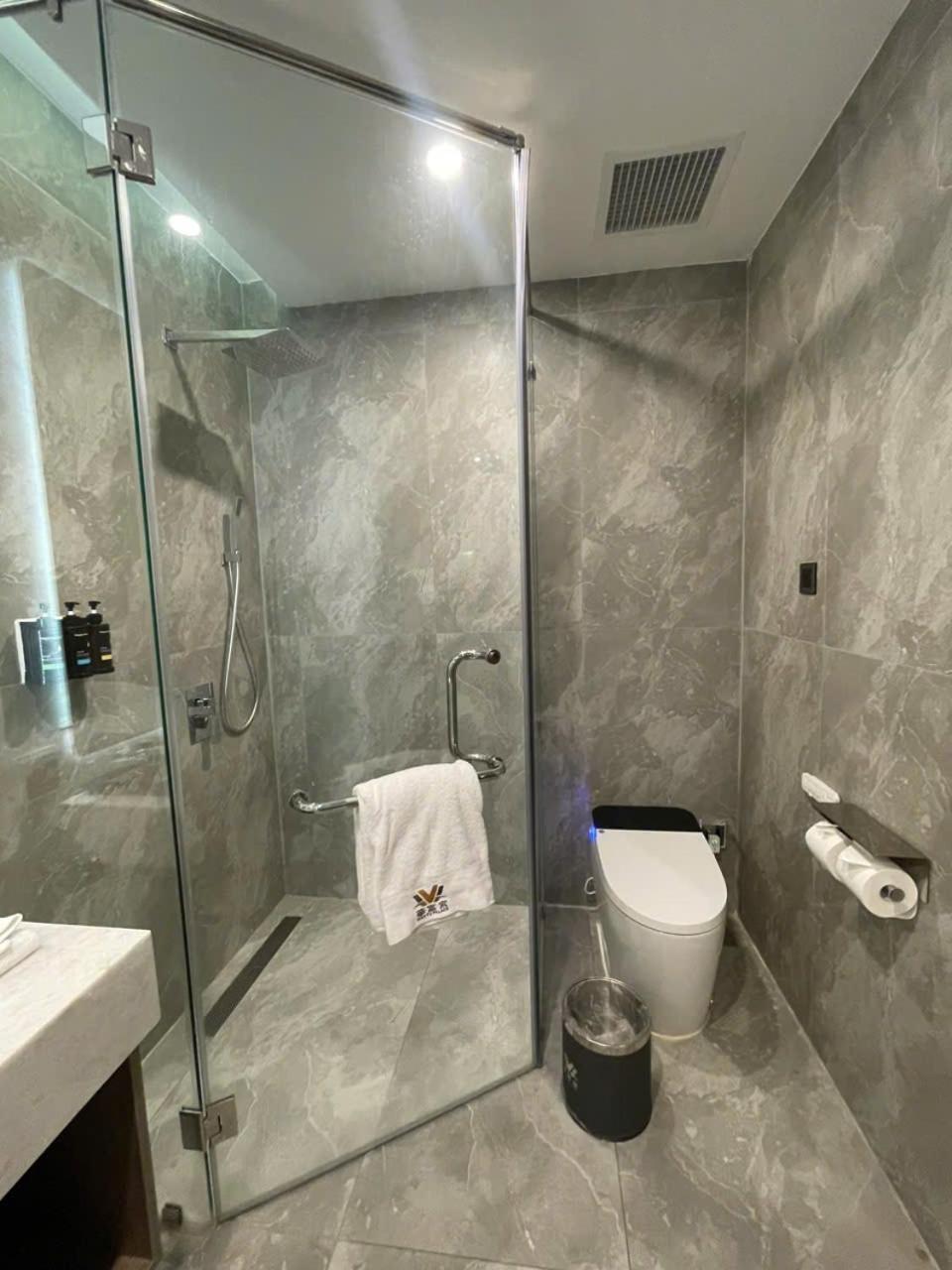 Hotel Wah Fu 4*