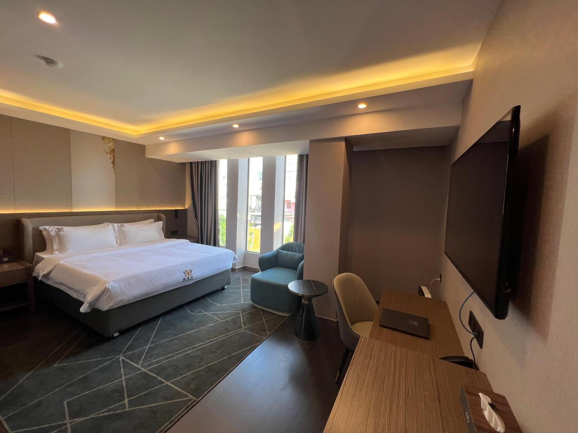 Wah Fu Hotel 4*