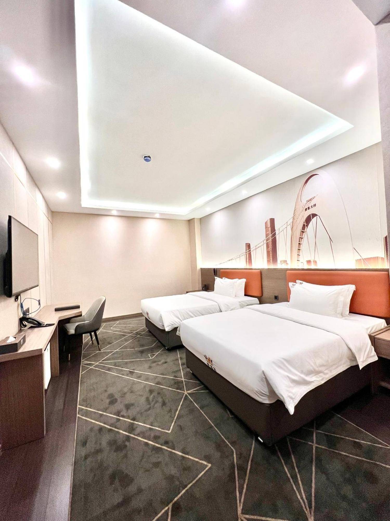 Hotel Wah Fu 4*